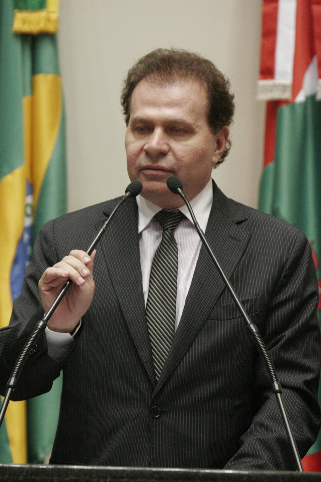 Dos Gabinetes – Knaesel recebe alunos da Câmara de Vereadores Júnior de Rio dos Cedros
