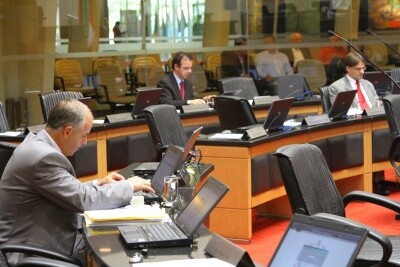 Deputados reafirmam valor dos servidores da Assembleia