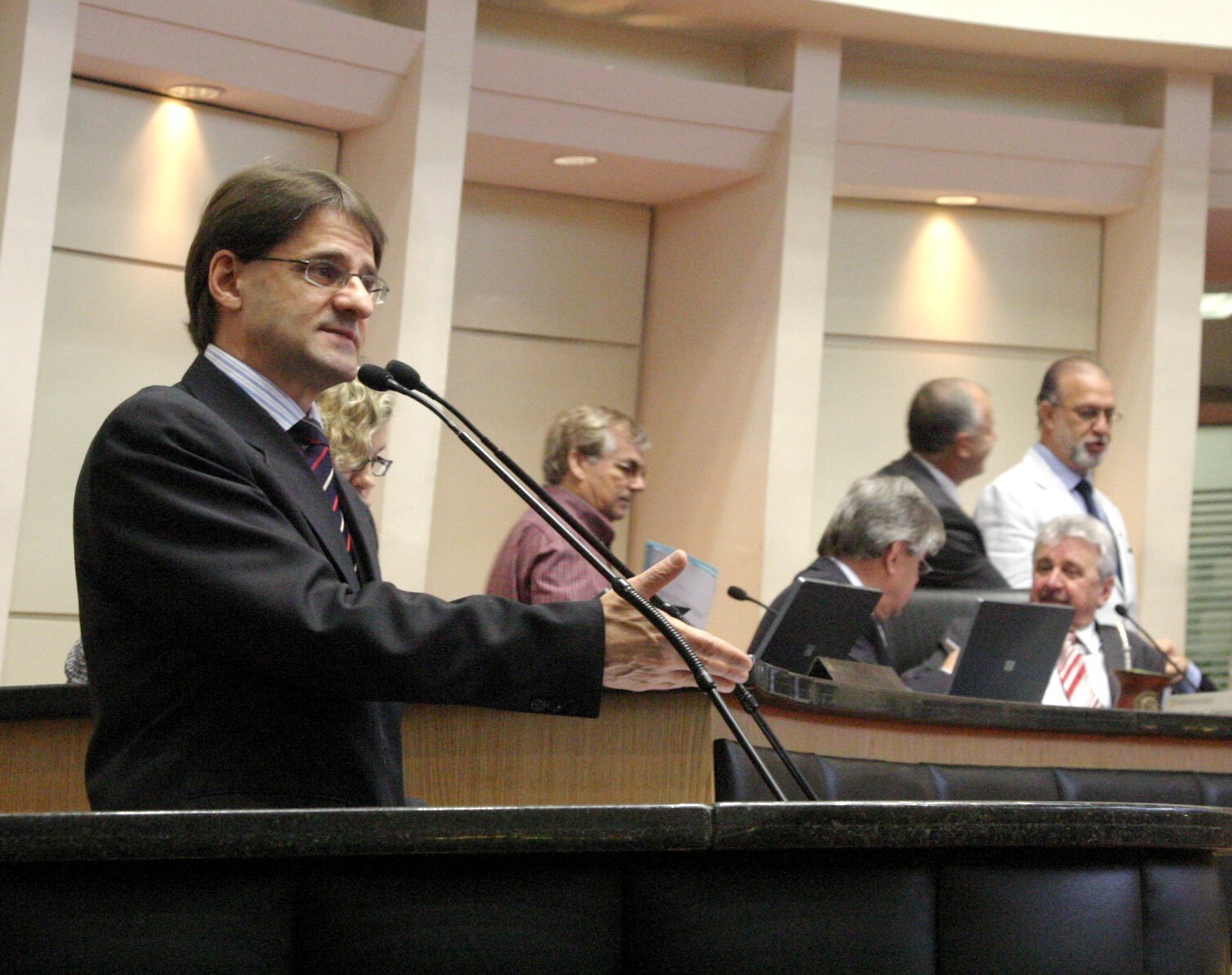 Dos Gabinetes – Uso do entorno do lago da Usina de Itá será discutido em audiência pública