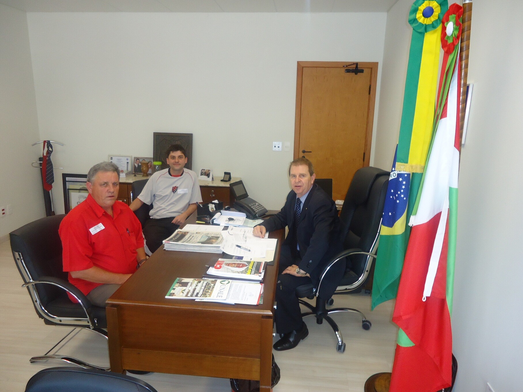 Dos Gabinetes- Bugre pleiteia verba do deputado Maurício Eskudlark