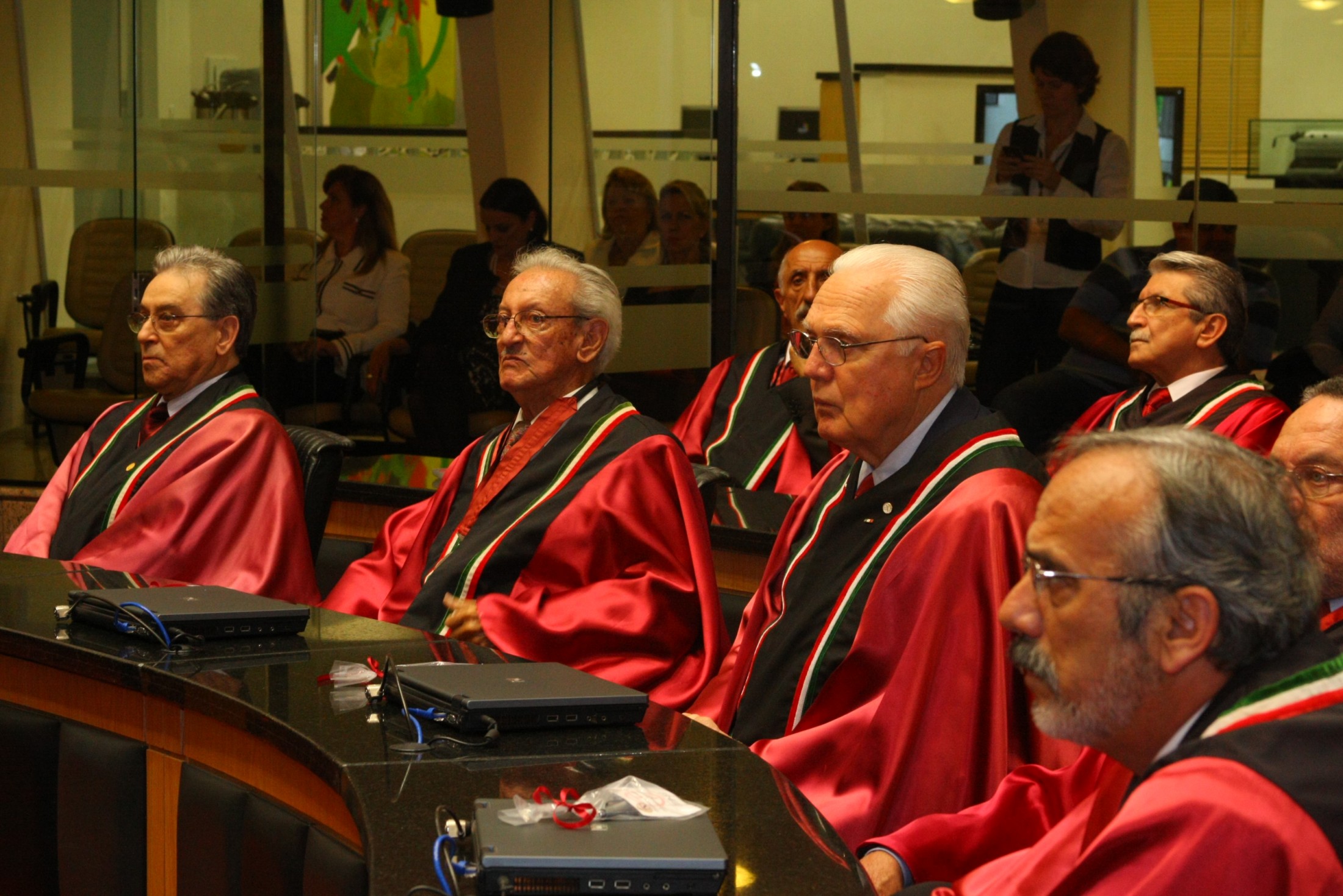 Sessão Especial em homenagem aos Cirurgiões Dentistas