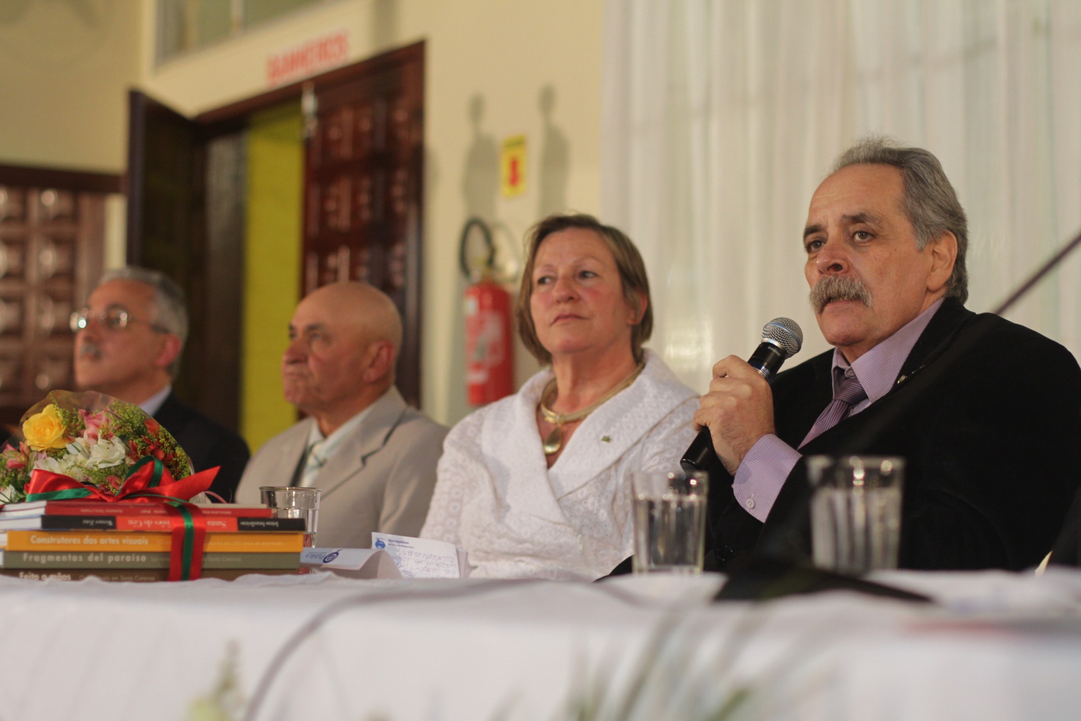 Sessão Solene em homenagem ao Senhor Rivaldo Antônio Macari