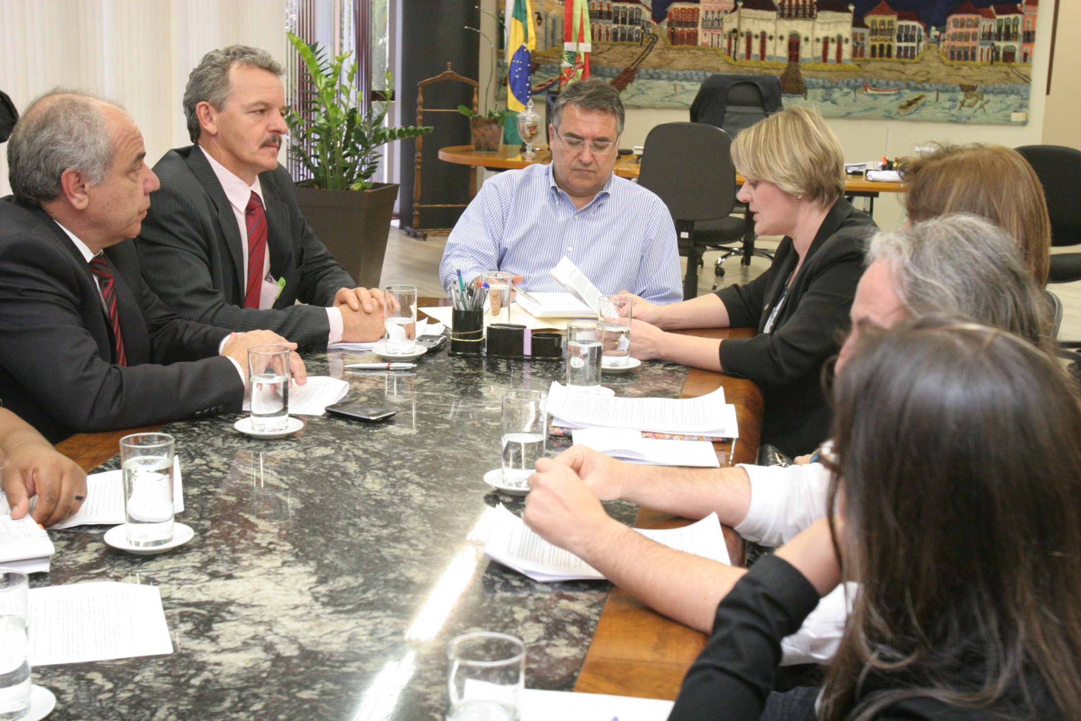 Grupo de trabalho vai elaborar novo modelo de gestão para merenda escolar