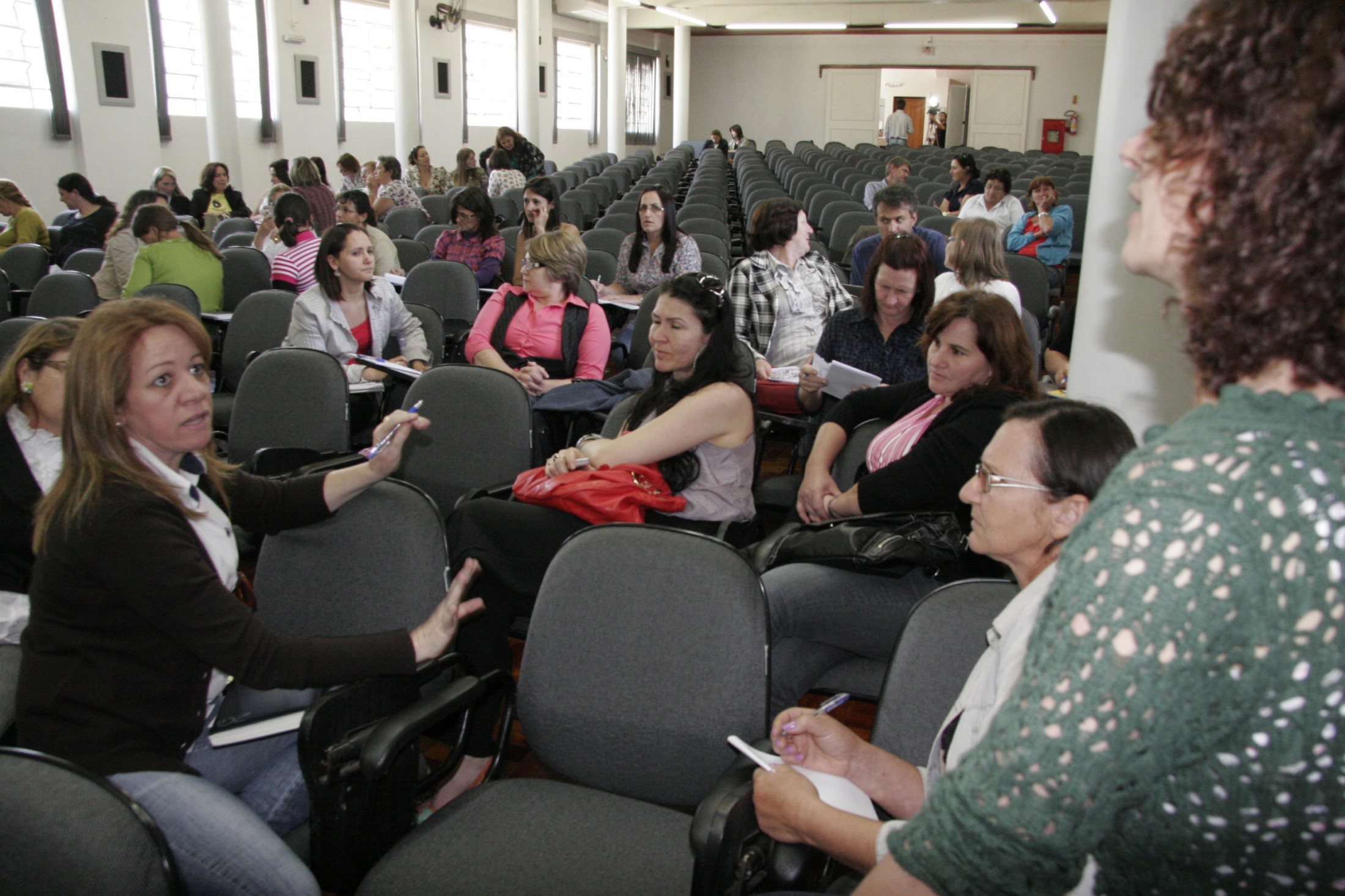 Mulheres de Chapecó e região participam de curso de formação política