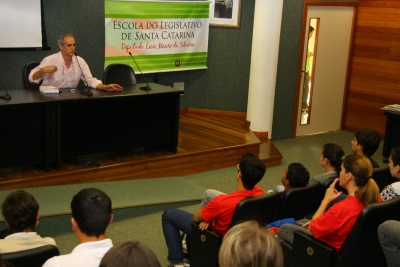 Escola do Legislativo Deputado Lício Mauro da Silveira  12ª edição do Programa Parlamento Jovem