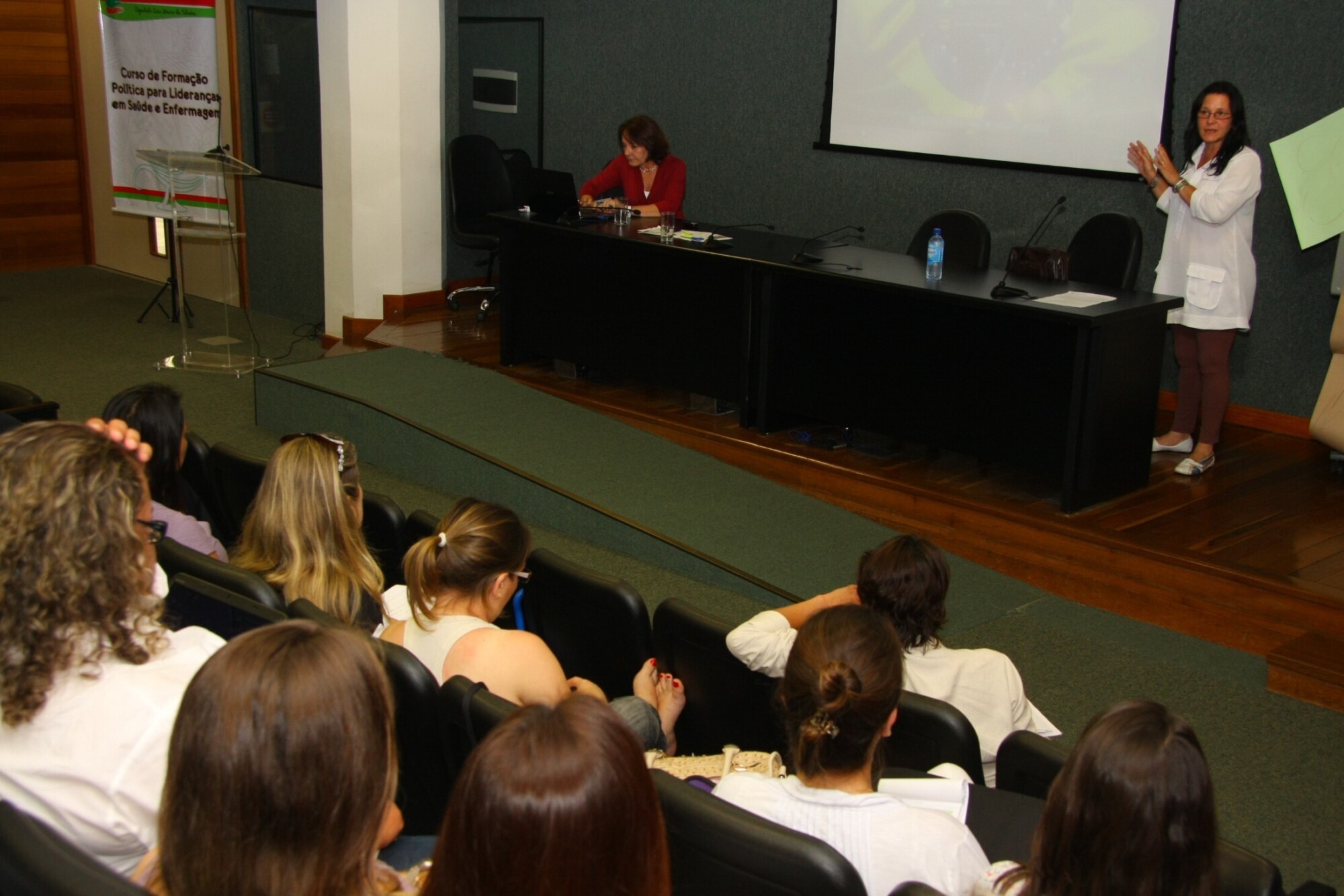Curso de Lideranças em Saúde e Enfermagem aborda o SUS