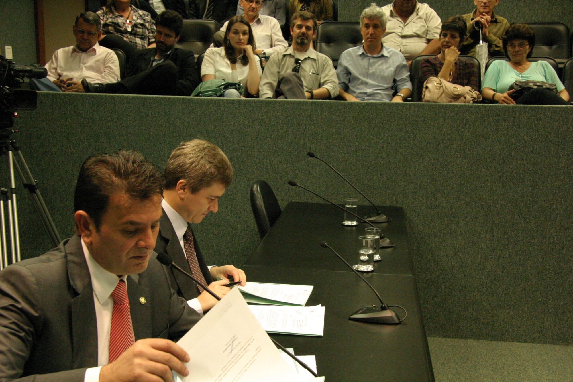 Comissão de Trabalho aprova projeto que veda a transferência de Procurador do Estado em estágio prob