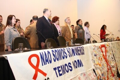 Ato Parlamentar Solene em homenagem aos 30 anos de luta contra a epidemia de HIV / AIDS