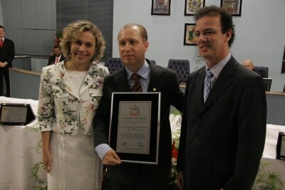 Legislativo homenageia Associação dos Engenheiros e Arquitetos do Médio Vale do Itajaí