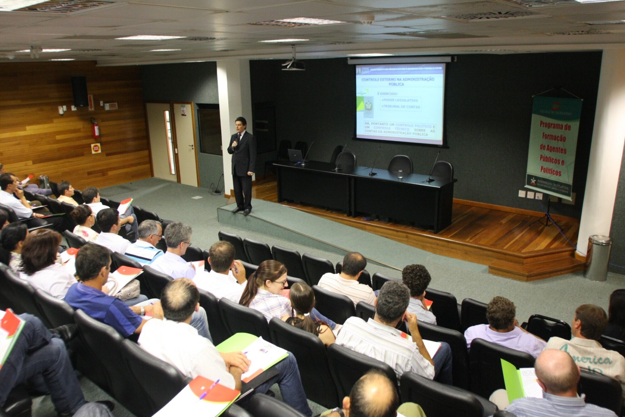 Curso de Formação Política - Escola do Legislativo