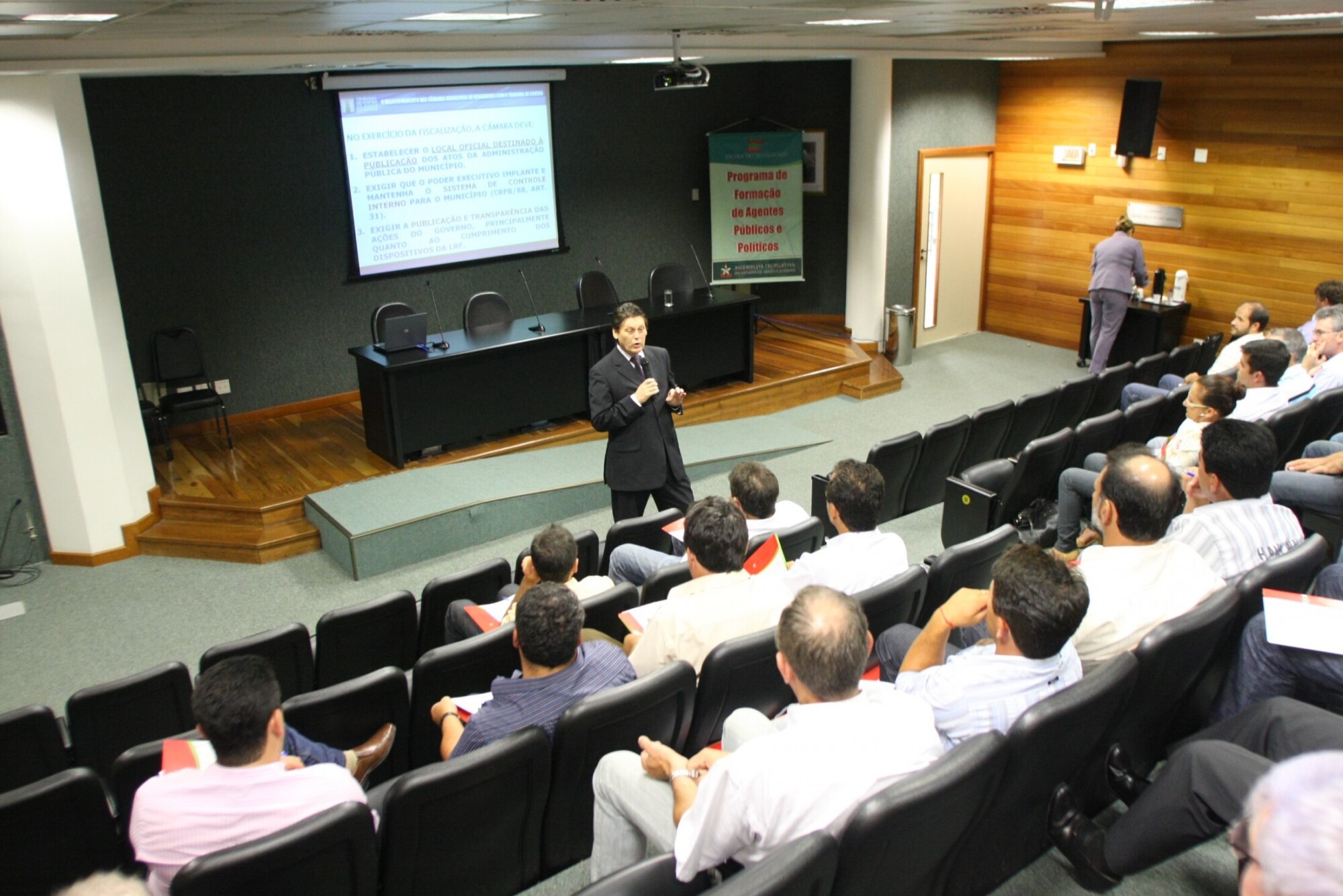 Curso de Formação Política - Escola do Legislativo