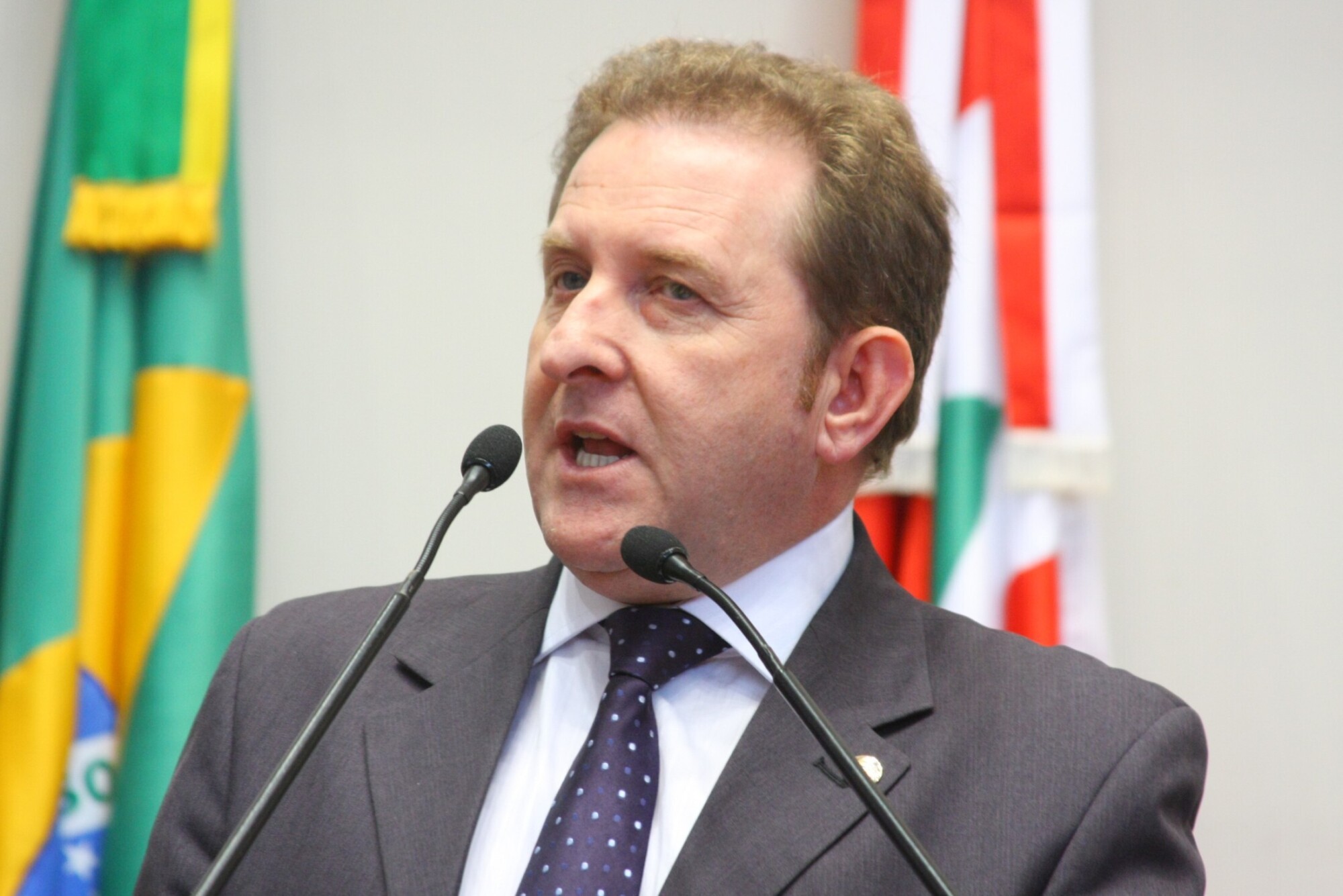 Assembleia institui o Dia Estadual do Assistente de Educação