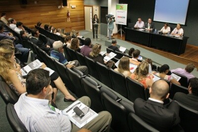 Assembleia sedia 4ª Jornada dos Procons em Debate