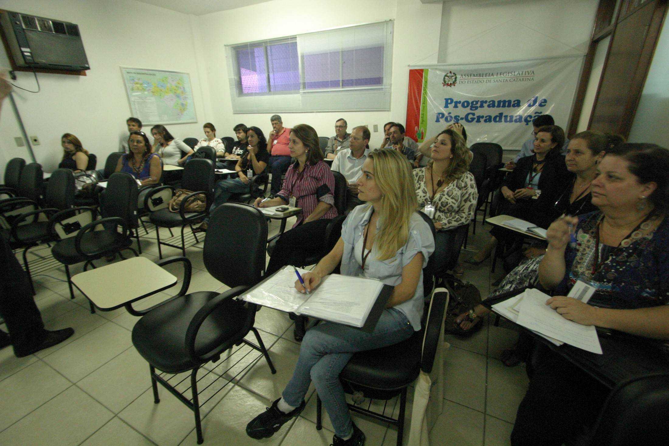 Escola do Legislativo - Pós-Graduação