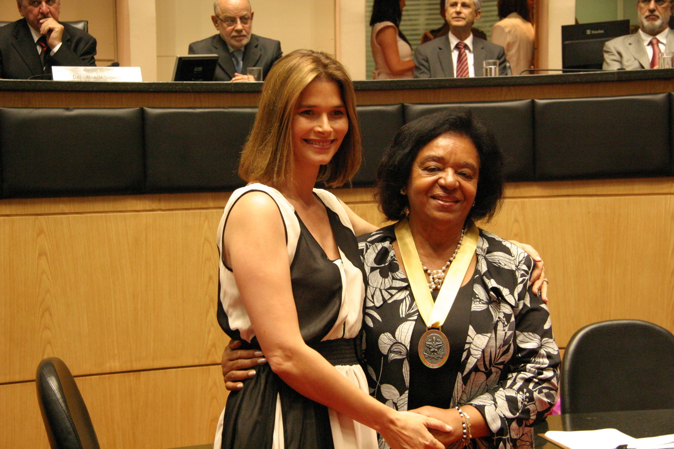 Angela Albino e Maria de Lourdes da Costa Gonzaga