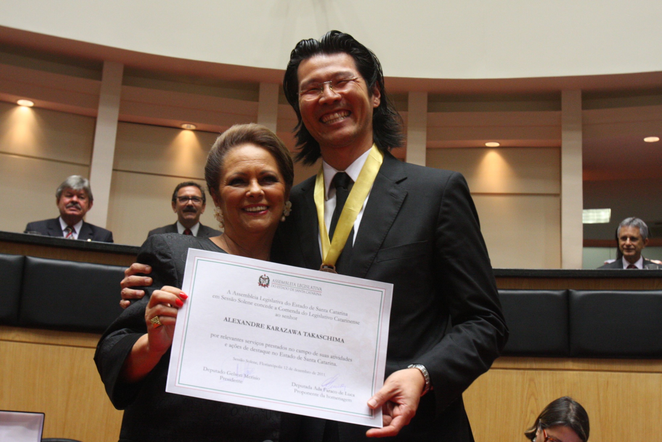 Ada de Luca e Alexandre Karazawa Takaschima