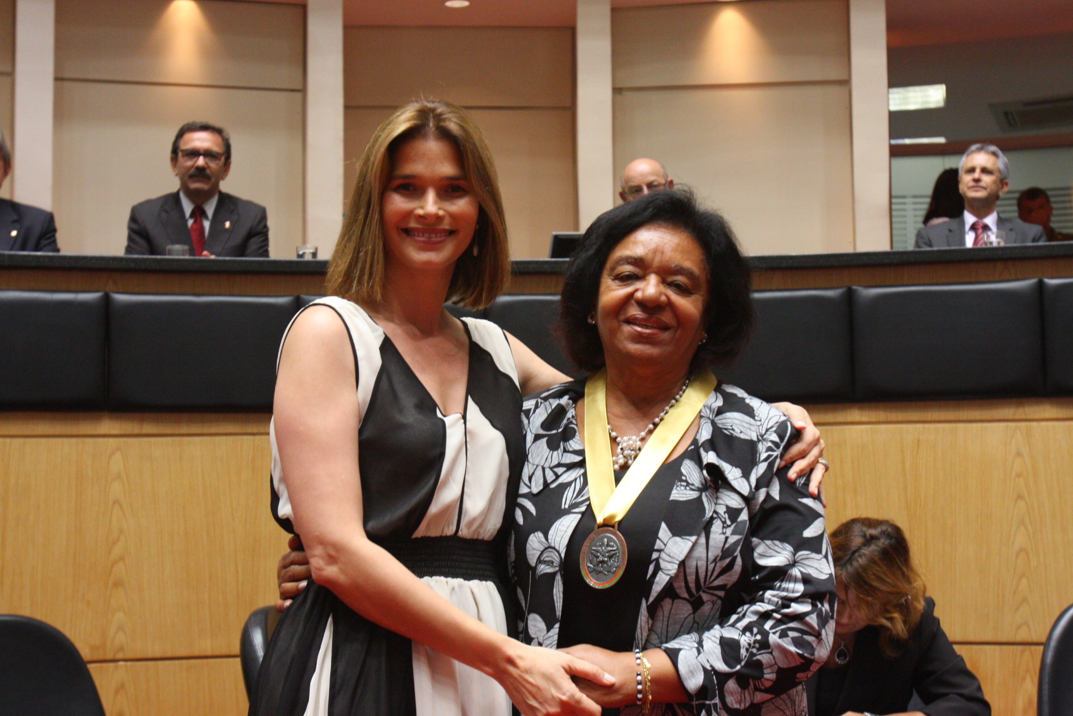 Angela Albino e Maria de Lourdes da Costa Gonzaga