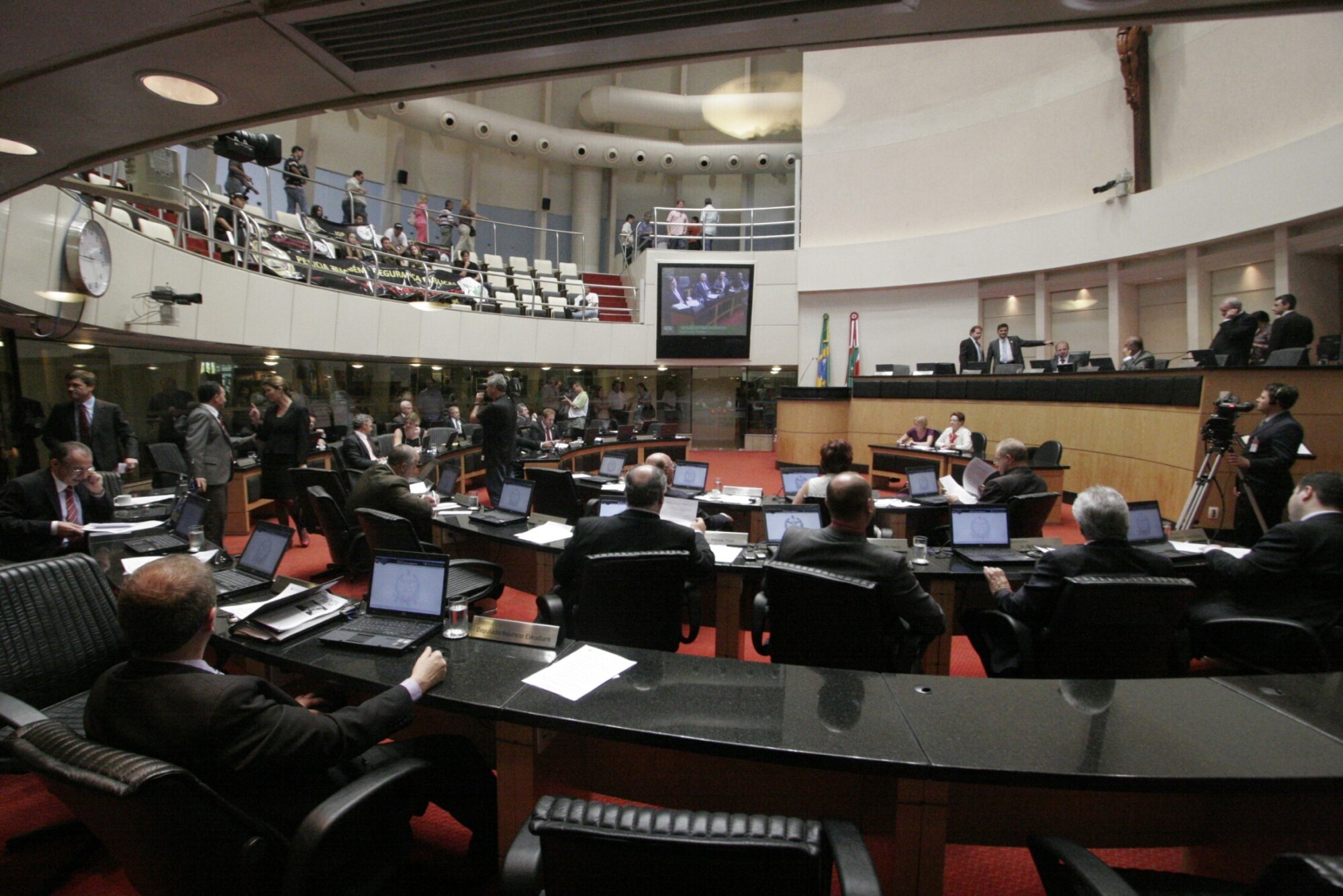 Assembleia termina ano legislativo com 201 sessões e 946 proposições