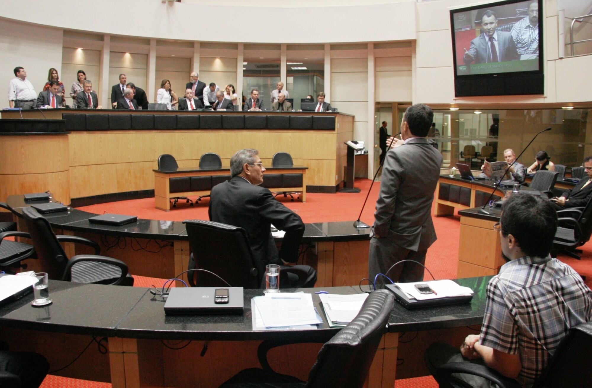 Projeto do mínimo regional tramita em fevereiro