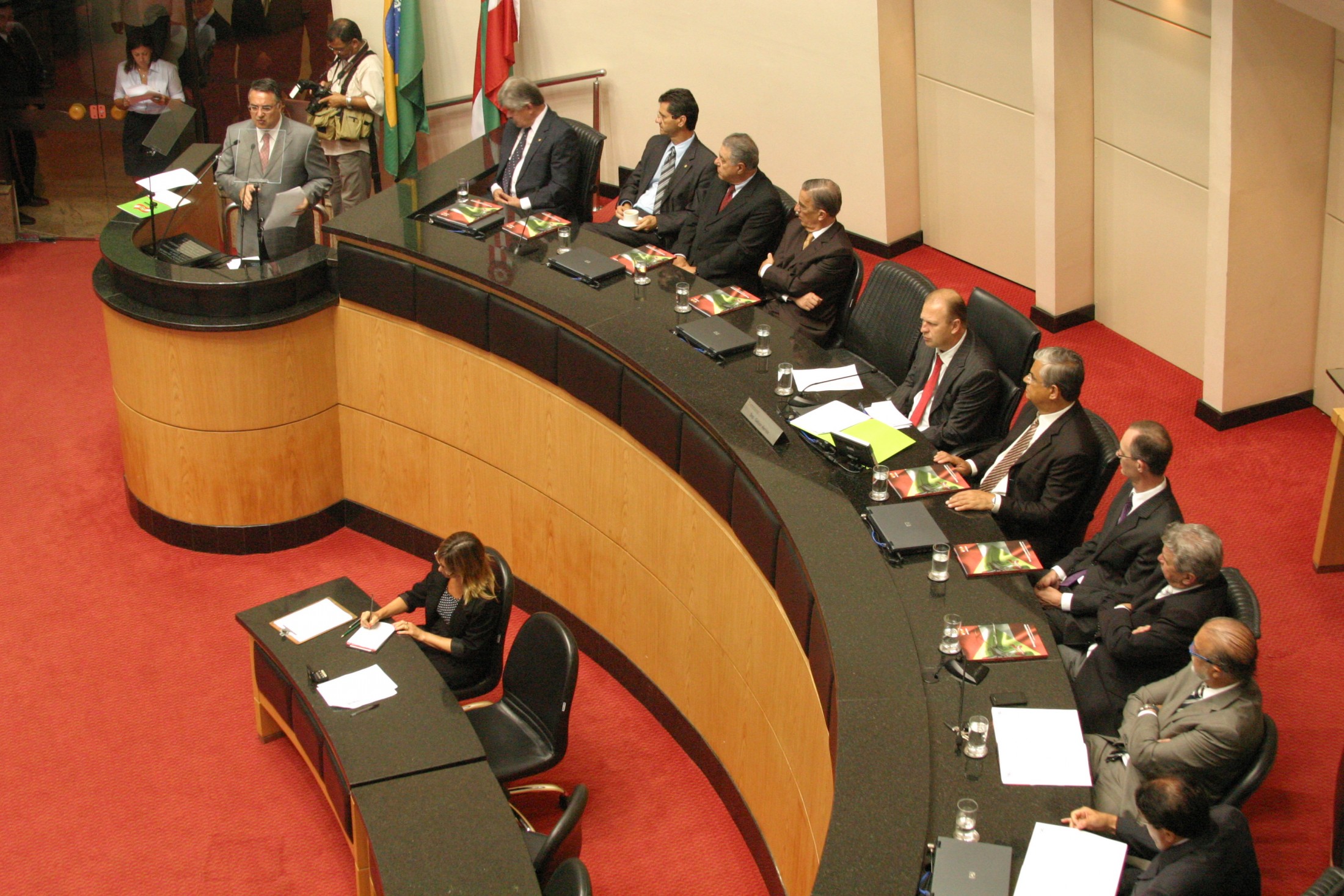 Sessão Especial de abertura dos trabalhos da 2ª Sessão Legislativa da 17ª Legislatura e Leitura da Mensagem Anual do Excelentíssimo Senhor Governador do Estado