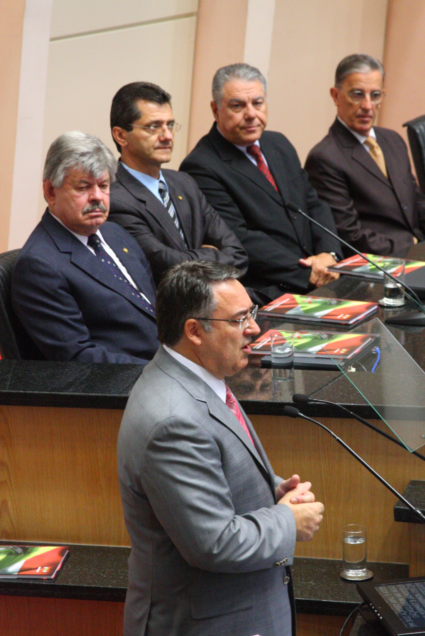 Sessão Especial de abertura dos trabalhos da 2ª Sessão Legislativa da 17ª Legislatura e Leitura da Mensagem Anual do Excelentíssimo Senhor Governador do Estado