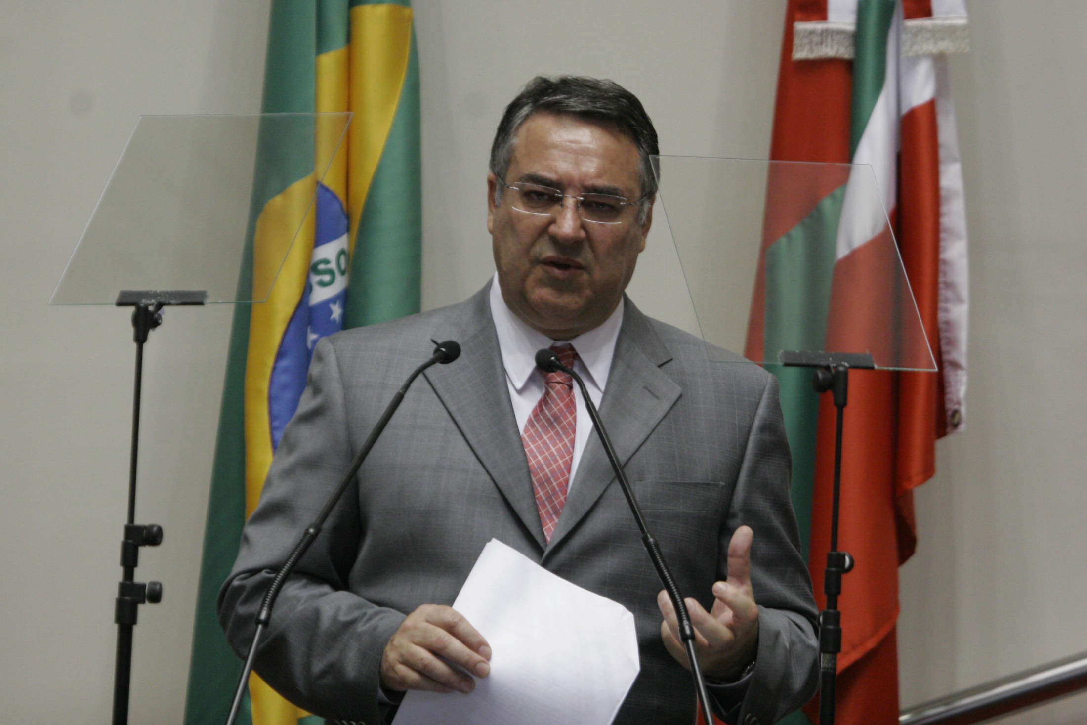 Sessão Especial de abertura dos trabalhos da 2ª Sessão Legislativa da 17ª Legislatura e Leitura da Mensagem Anual do Excelentíssimo Senhor Governador do Estado - Governador Raimundo Colombo