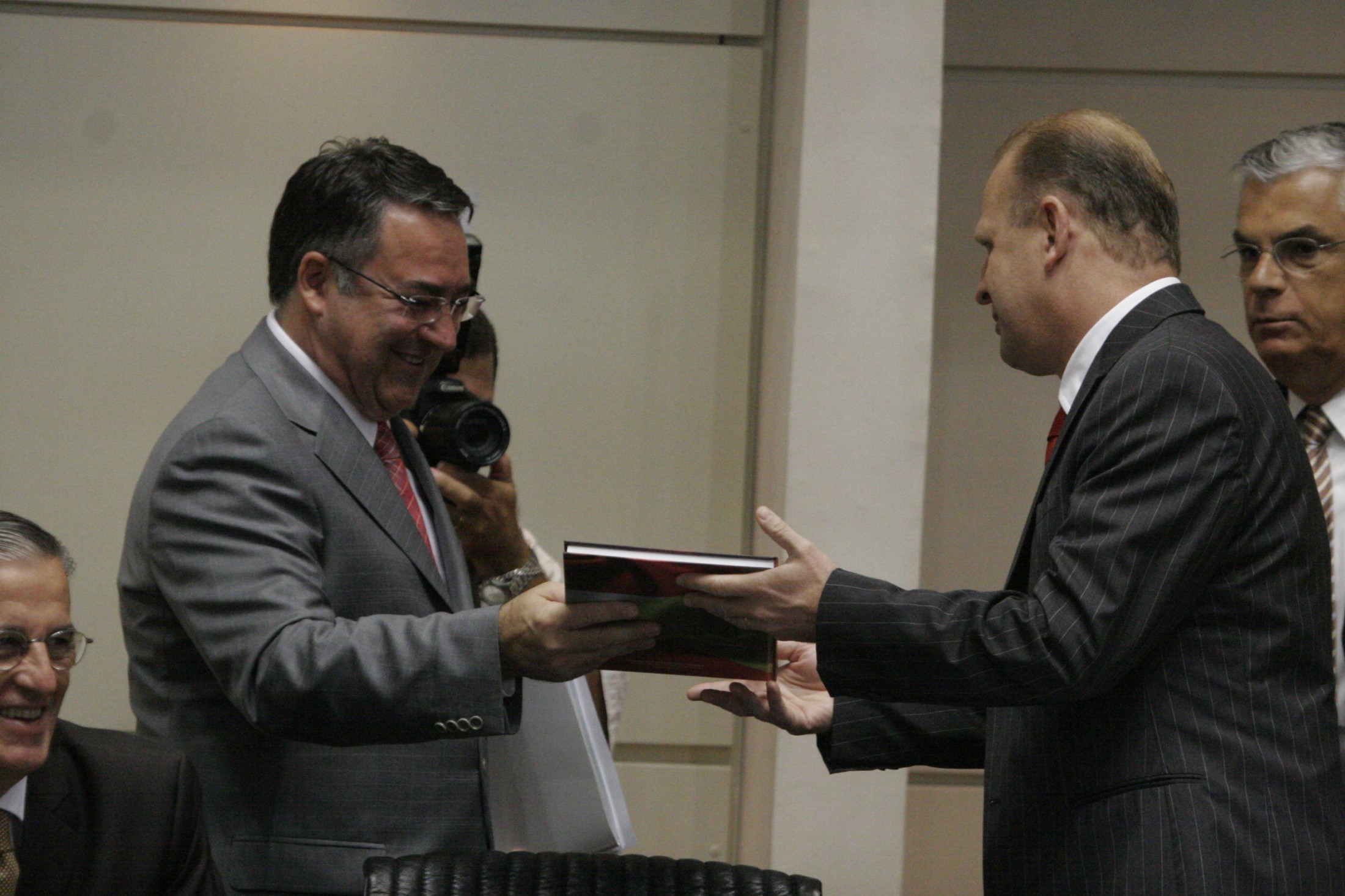 Sessão Especial de abertura dos trabalhos da 2ª Sessão Legislativa da 17ª Legislatura e Leitura da Mensagem Anual do Excelentíssimo Senhor Governador do Estado