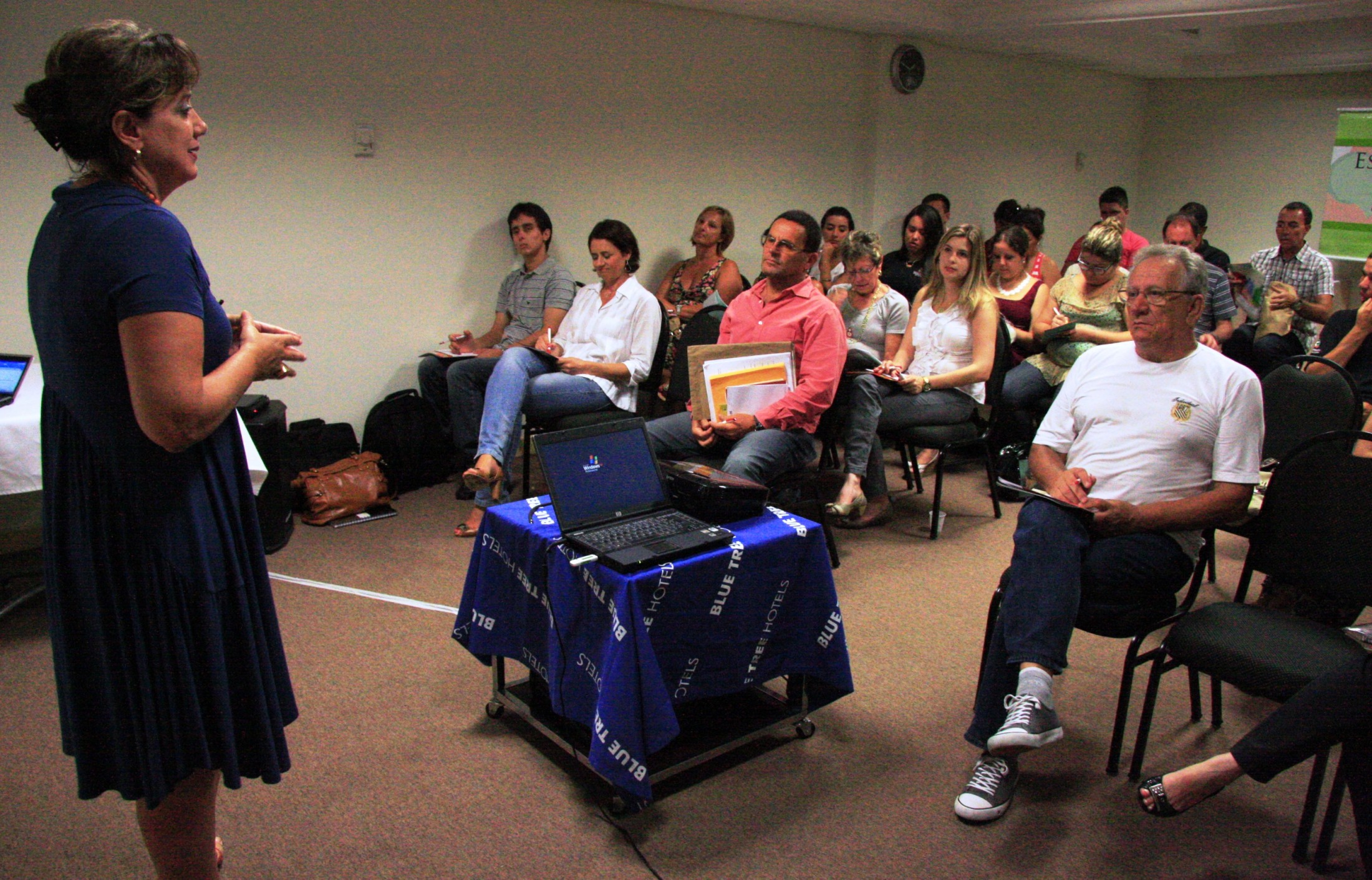Escola do Legislativo – Carla Evangelista Vieira
