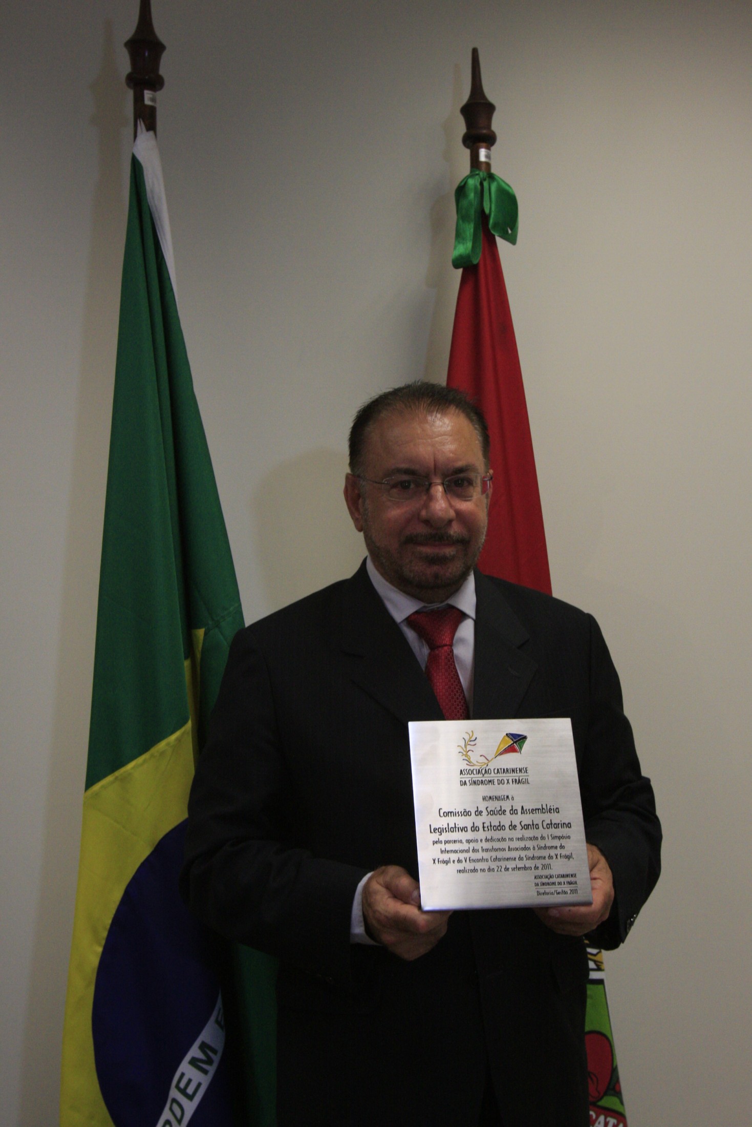 Homenagem X Frágil