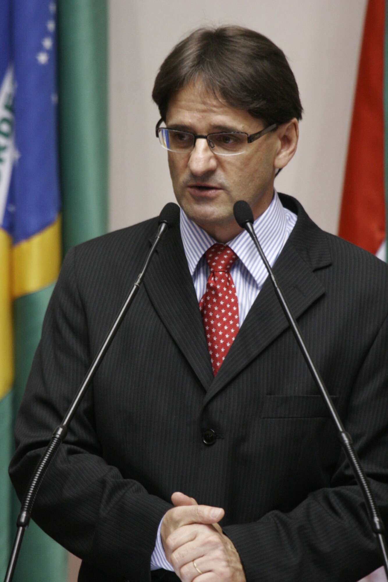 Saretta anuncia criação de grupo contra efeitos da estiagem