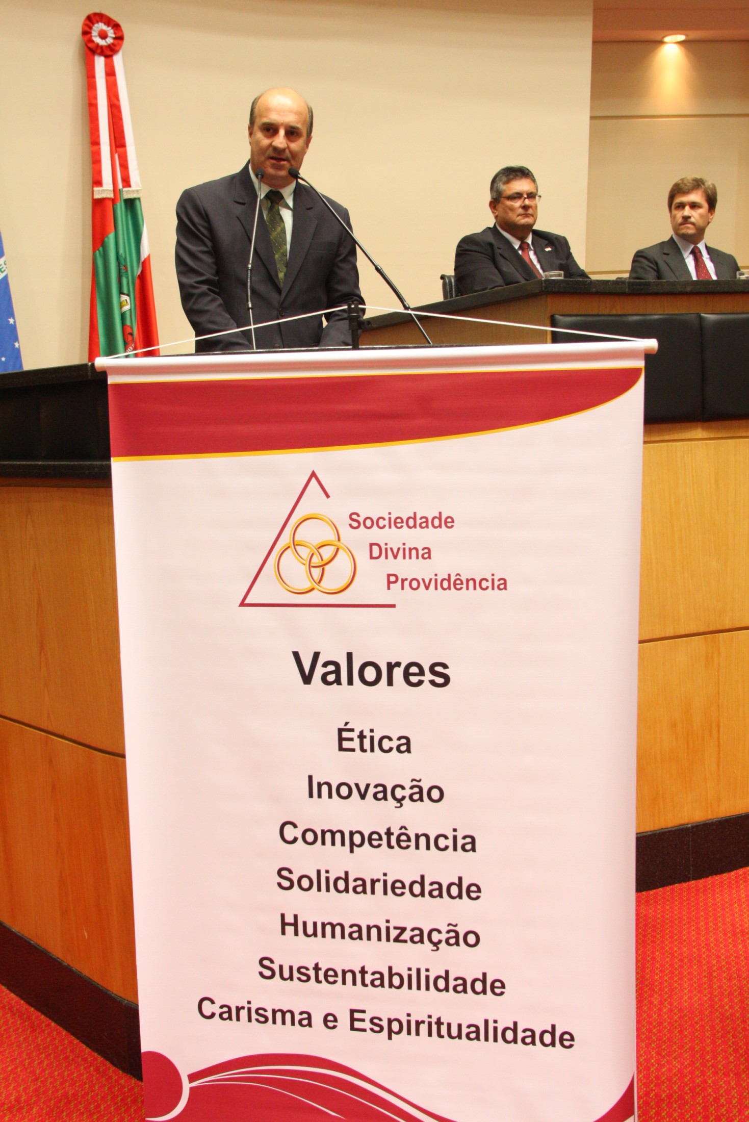 Sessão Especial em homenagem à Sociedade Divina Providência