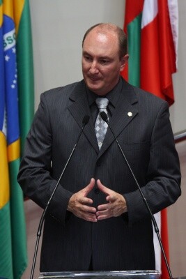 Deputados cobram do Ministro dos Transportes obras na região oeste.