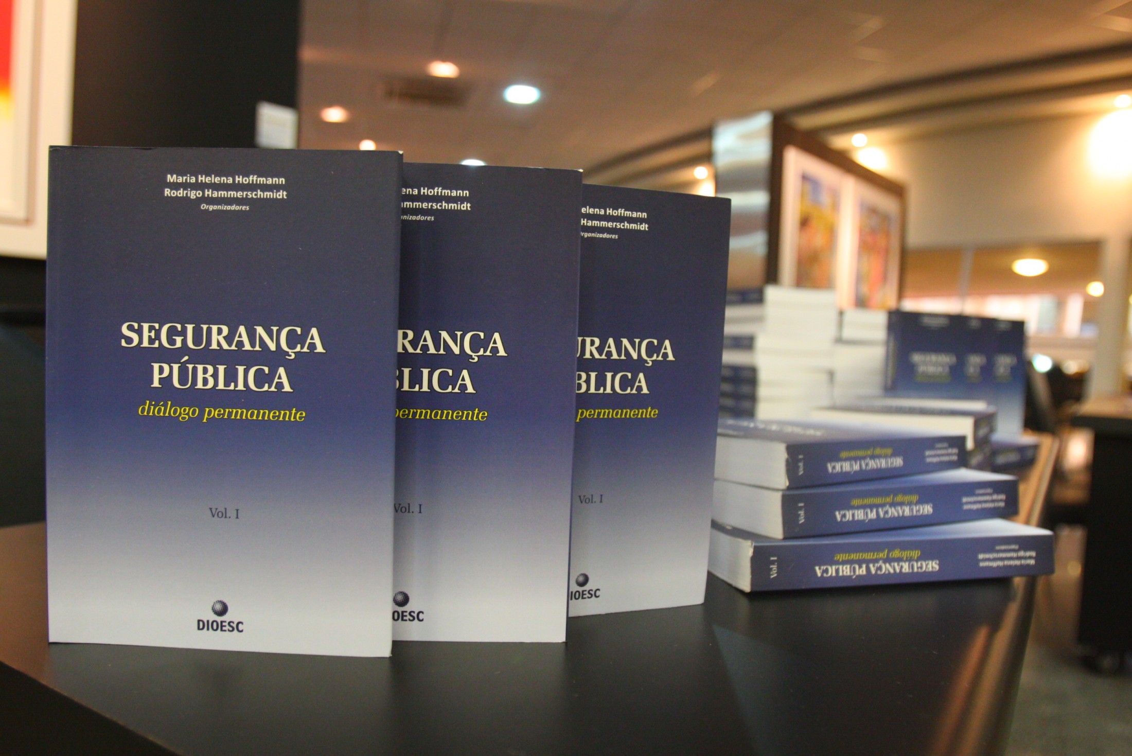 Livro “Segurança Pública, Diálogo Permanente”