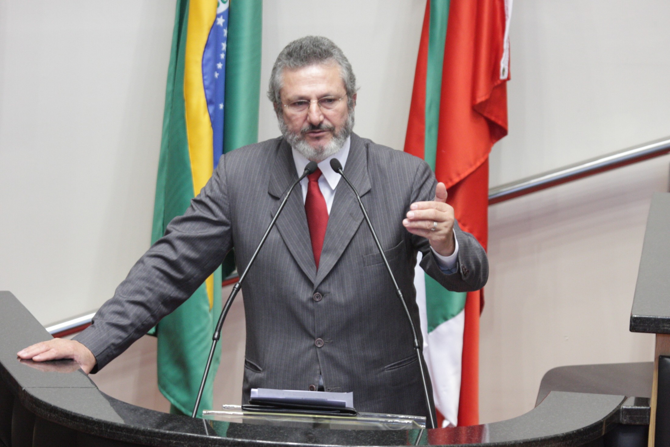Sessão Ordinária - Plenário Osni Régis - Deputado Padre Pedro Baldissera (PT)