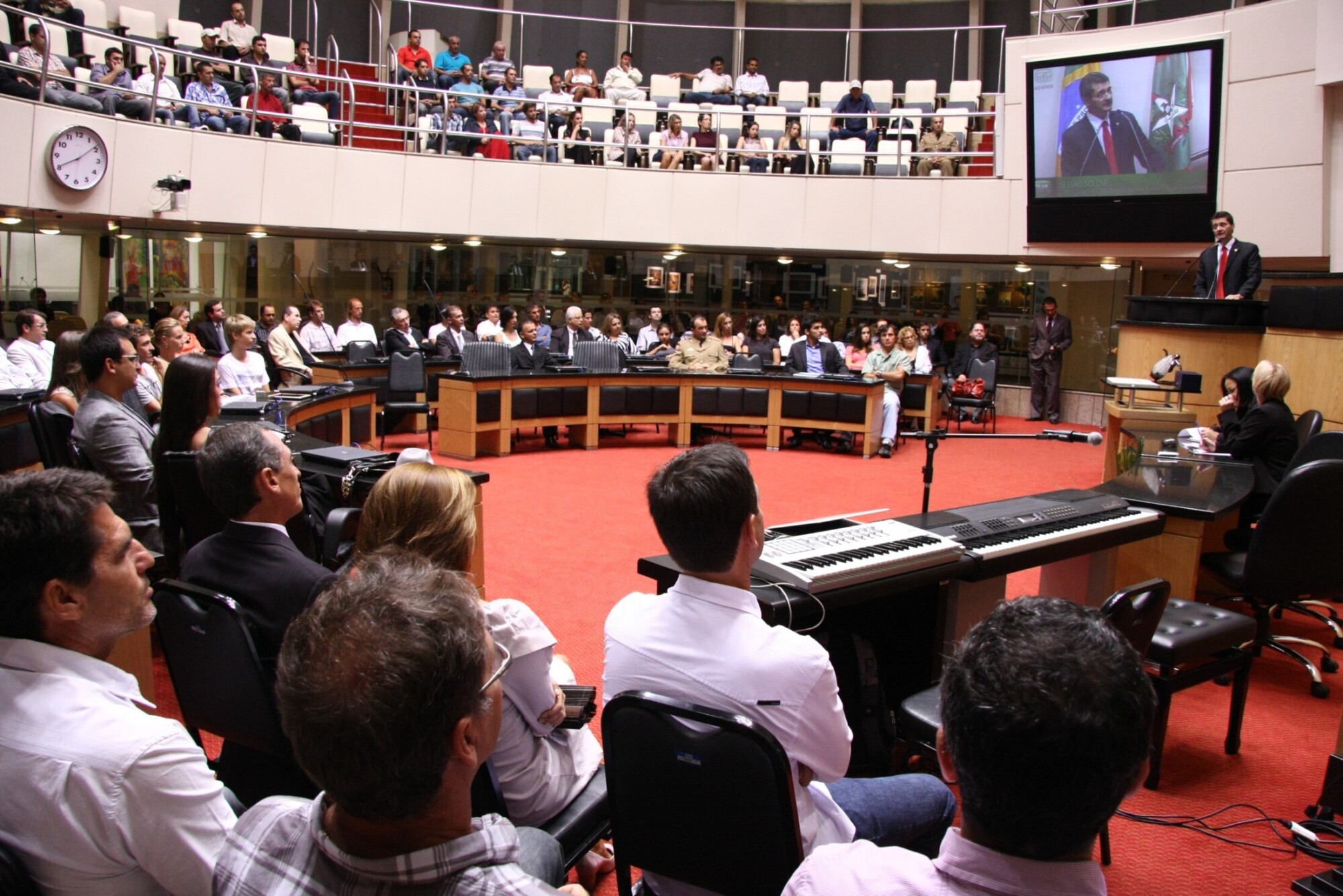 Sessão Solene de entrega de Título de Cidadão Catarinense ao Senhor Marco Aurélio Raimundo