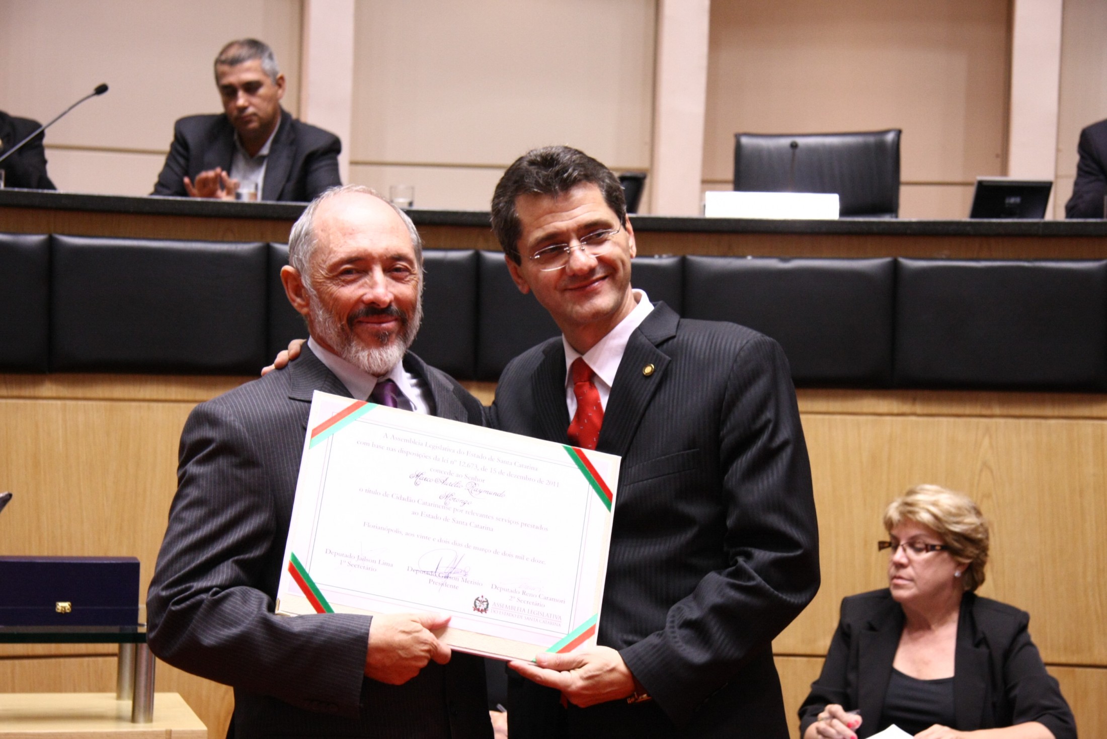 Sessão Solene de entrega de Título de Cidadão Catarinense ao Senhor Marco Aurélio Raimundo