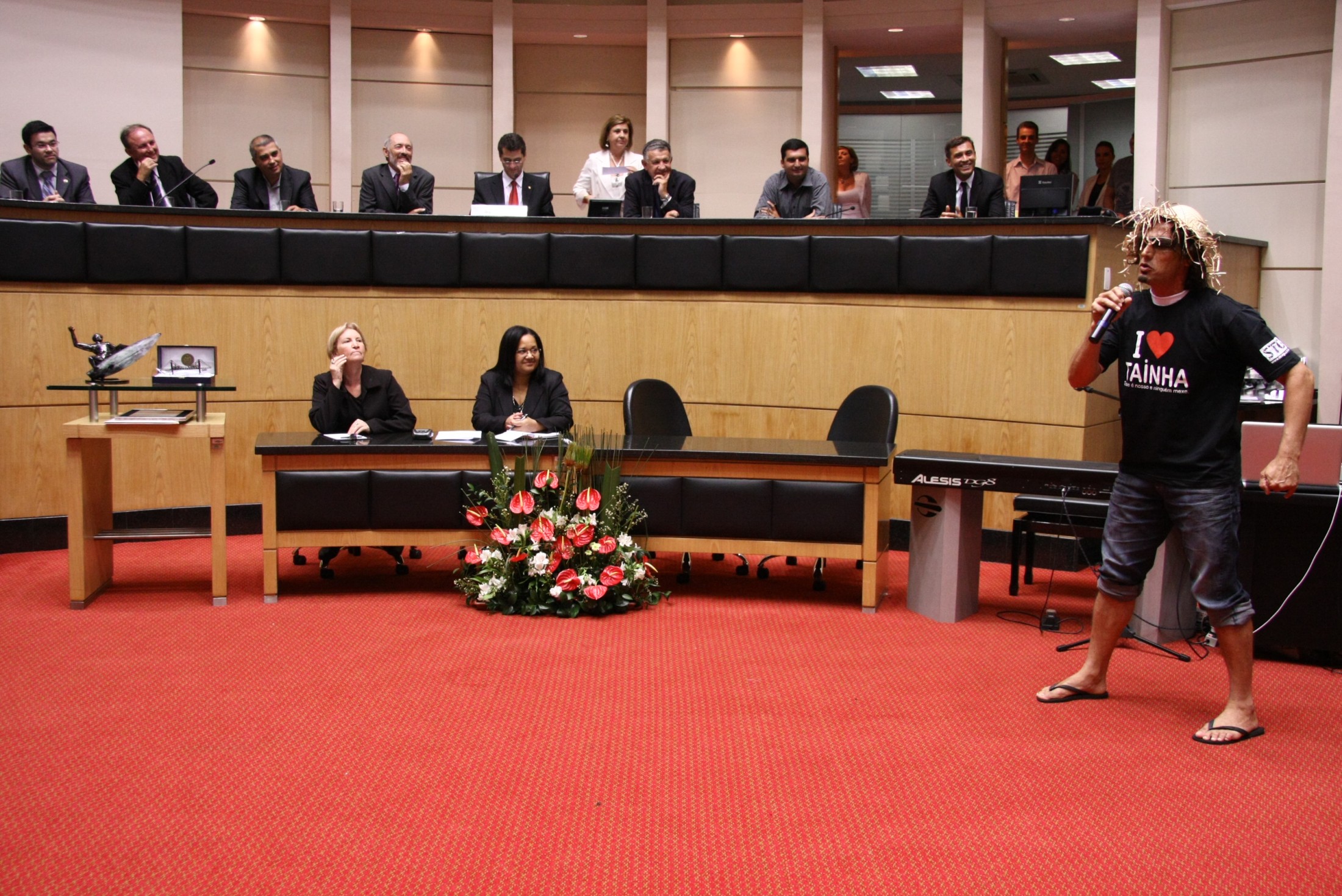 Sessão Solene de entrega de Título de Cidadão Catarinense ao Senhor Marco Aurélio Raimundo