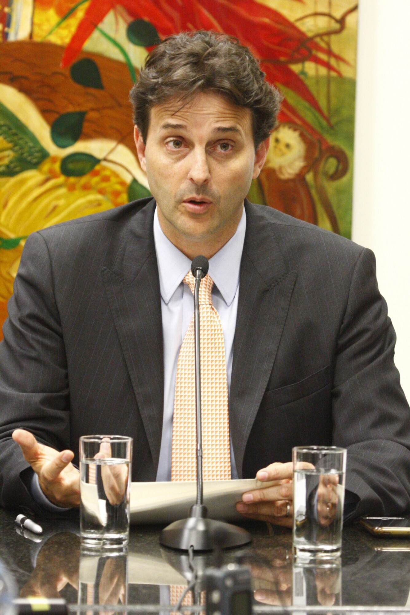 Frente parlamentar debate no Plenário da Assembleia Legislativa combate à pirataria e sonegação fisc