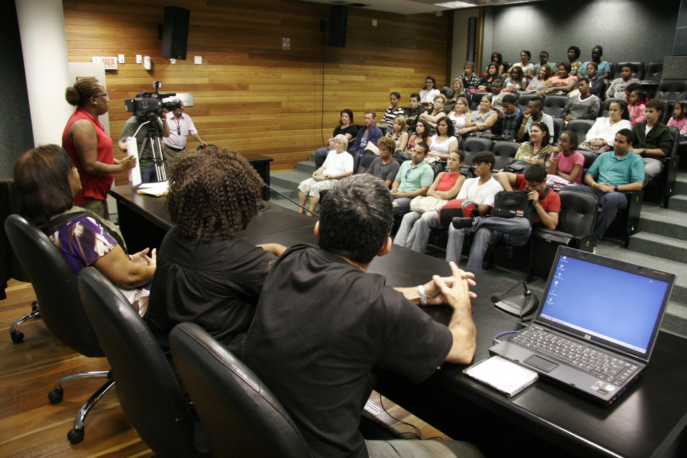 Reunião do PAB com as entidades indicadoras e os responsáveis dos jovens classificados no processo seletivo do Programa Antonieta de Barros/Gestão 2012