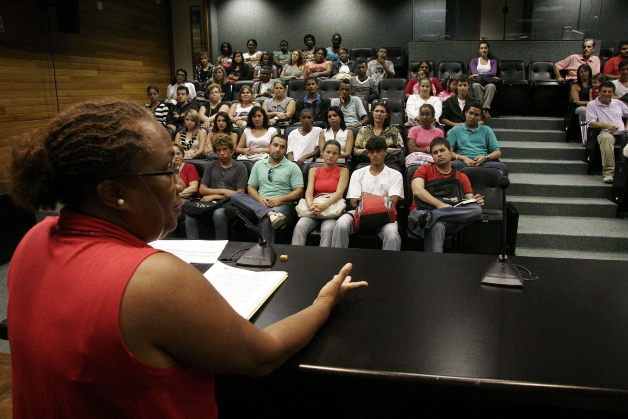 Reunião do PAB com as entidades indicadoras e os responsáveis dos jovens classificados no processo seletivo do Programa Antonieta de Barros/Gestão 2012