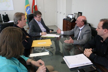 Manoel Mota anuncia a instalação de metalúrgica no sul do estado