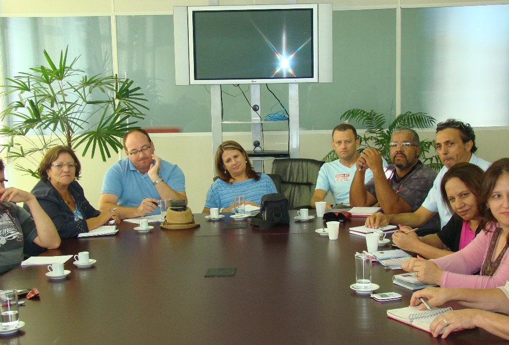 Sec. Esduardo Deschamps em reunião com o sinte.