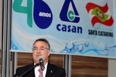 Deputados participam de assinatura de convênio para saneamento básico