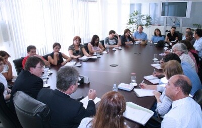 Governo apresenta proposta salarial ao magistério