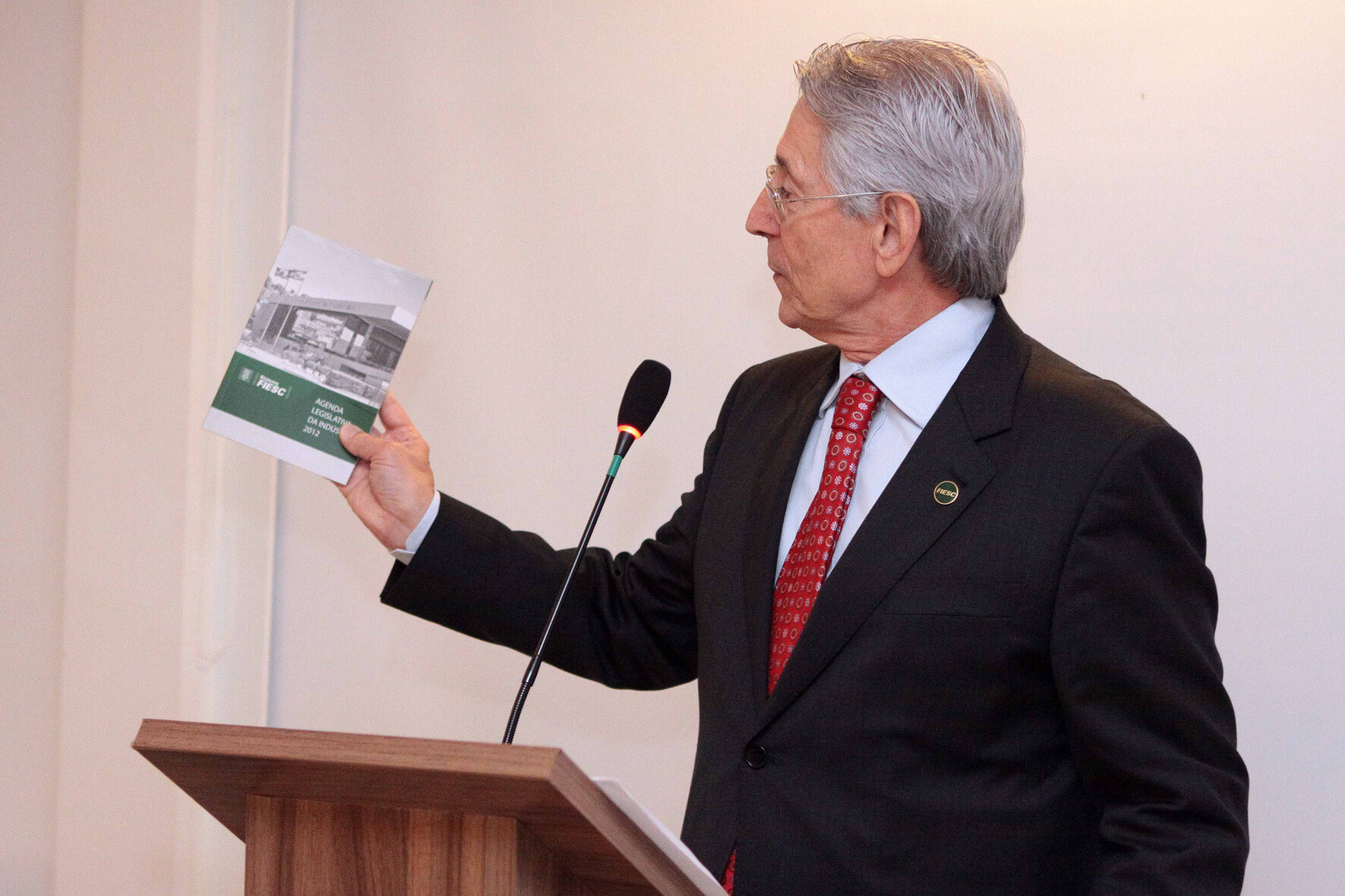 Lançada Agenda Legislativa da Indústria 2012