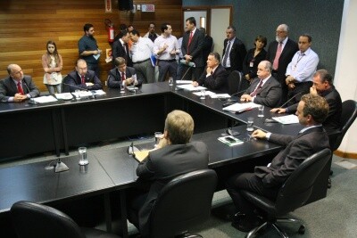 Votação da PEC dos bombeiros é adiada para dia 8 de maio