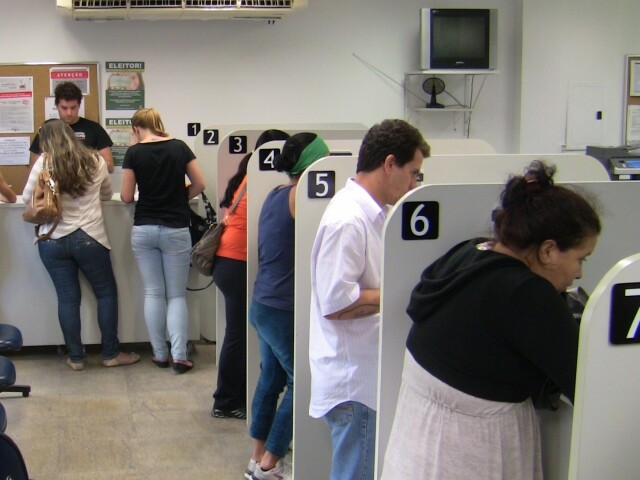 Prazo para regularizar ou tirar título de eleitor termina dia 9