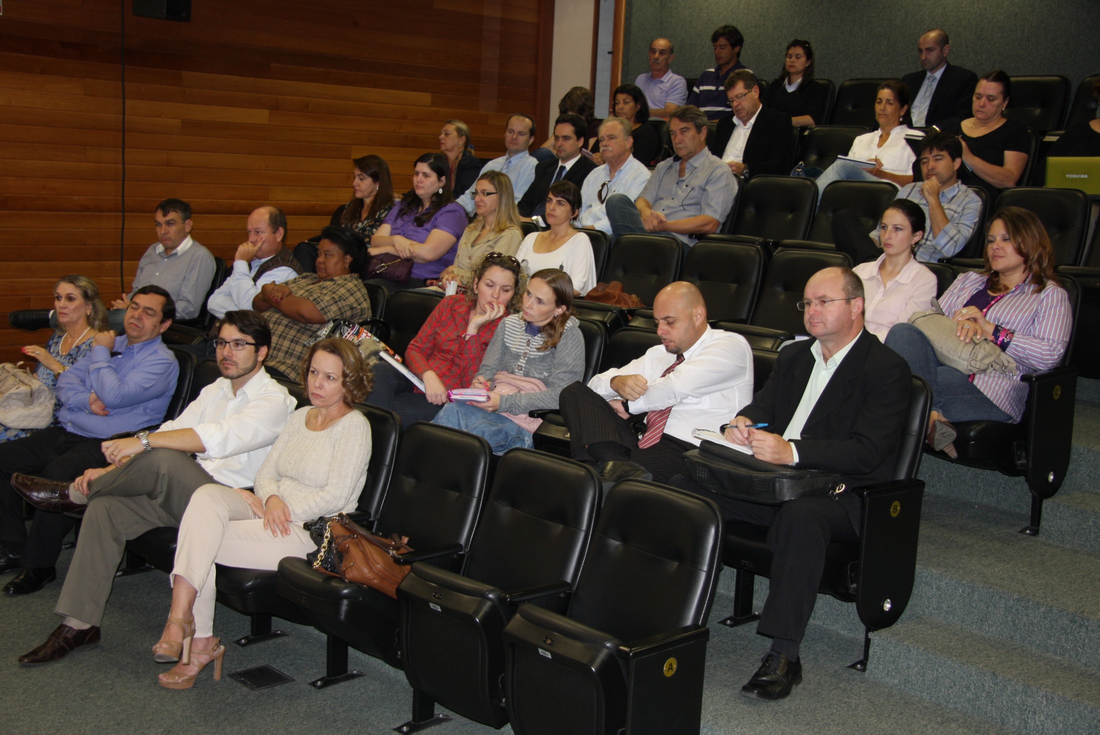 Reunião de trabalho da Companhia de Habitação do Estado de Santa Catarina (COHAB)