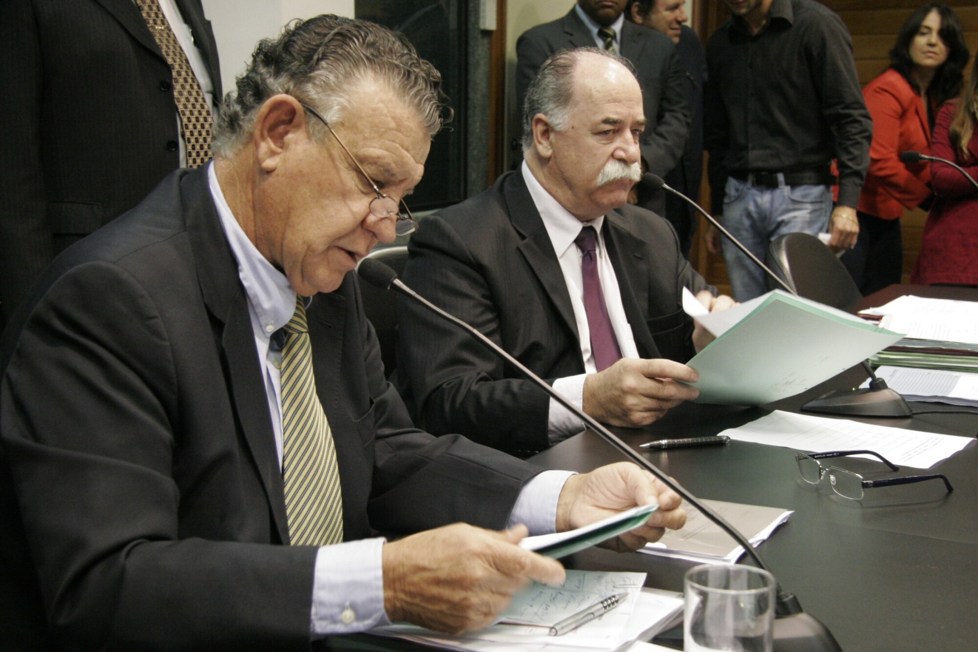 Comissão de Constituição e Justiça delibera e aprova diversos projetos
