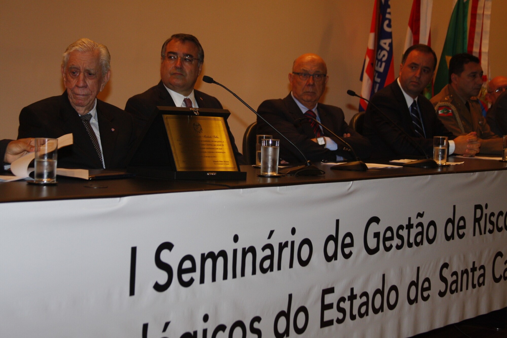 Palestra sobre desastres ecológicos abre seminário